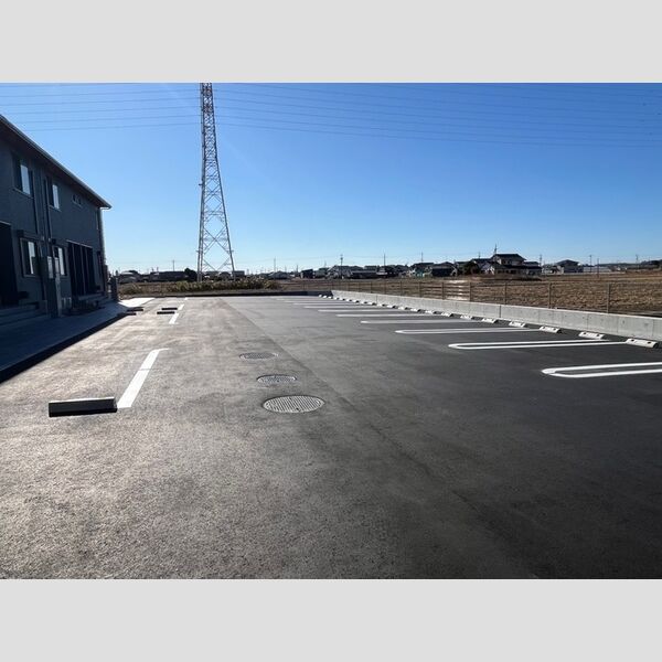 駐車場 (駐車場)