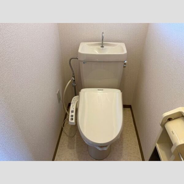 トイレ (温水洗浄暖房便座)