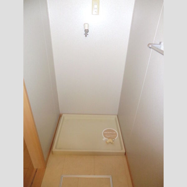その他 (室内洗濯機置き場)