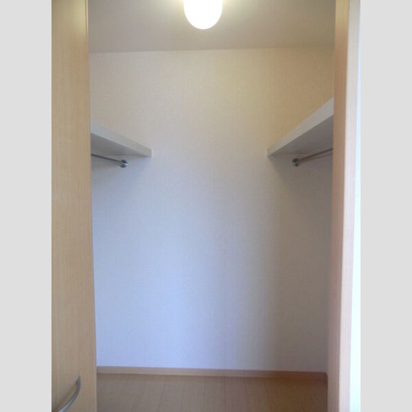 収納 (ウォークインクローゼット)