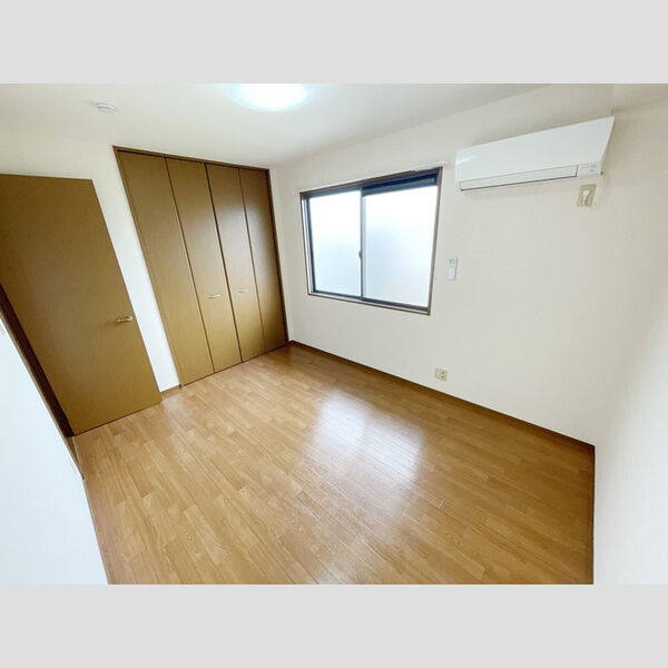 その他 (北東洋室)