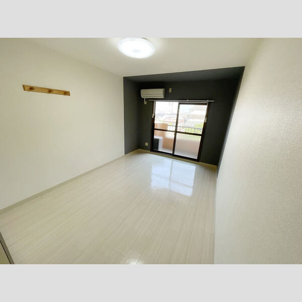 居室・リビング (洋室)