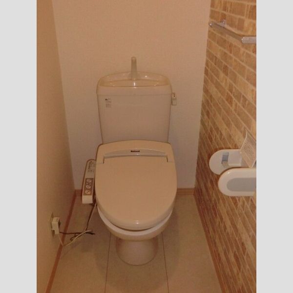 トイレ (温水洗浄暖房便座)