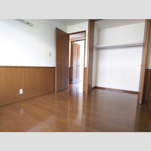 その他 (北側洋室)