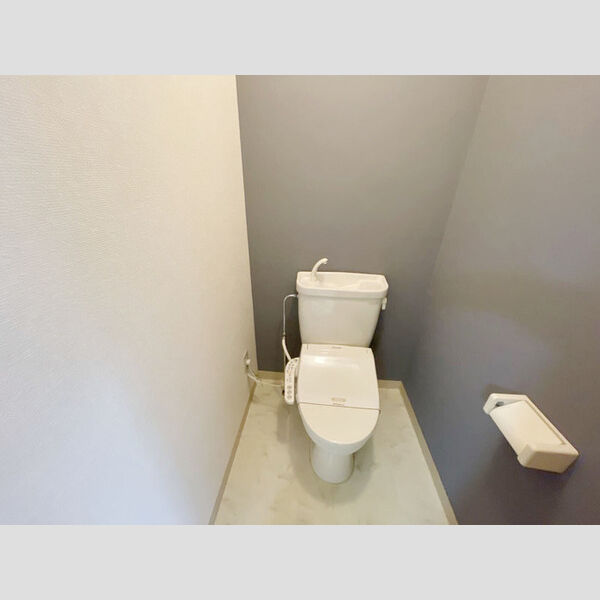 トイレ (温水洗浄暖房便座)