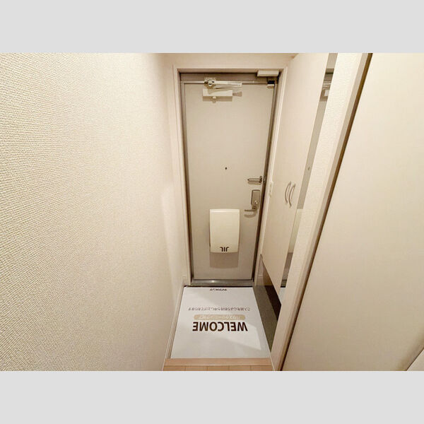 玄関 (玄関)