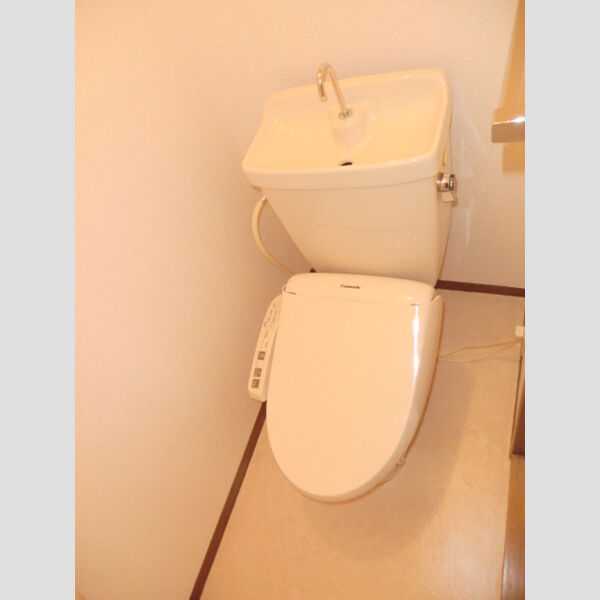 トイレ (温水洗浄暖房便座)