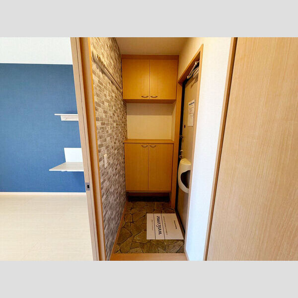 玄関 (玄関)