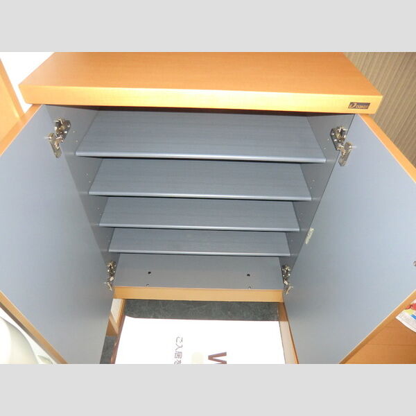 玄関 (シューズボックス)