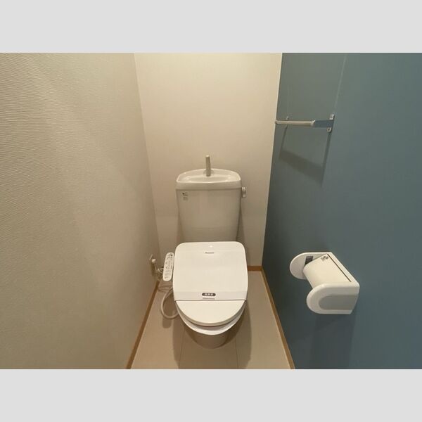 トイレ (温水洗浄暖房便座)