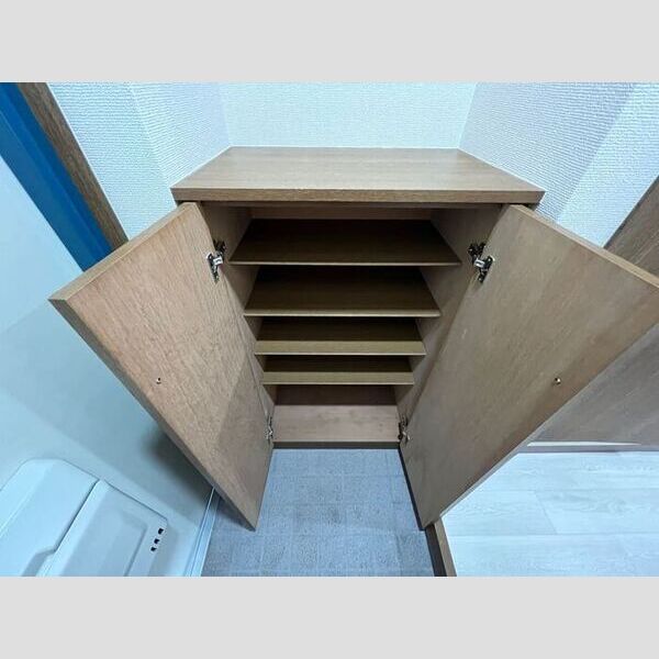 玄関 (シューズボックス)