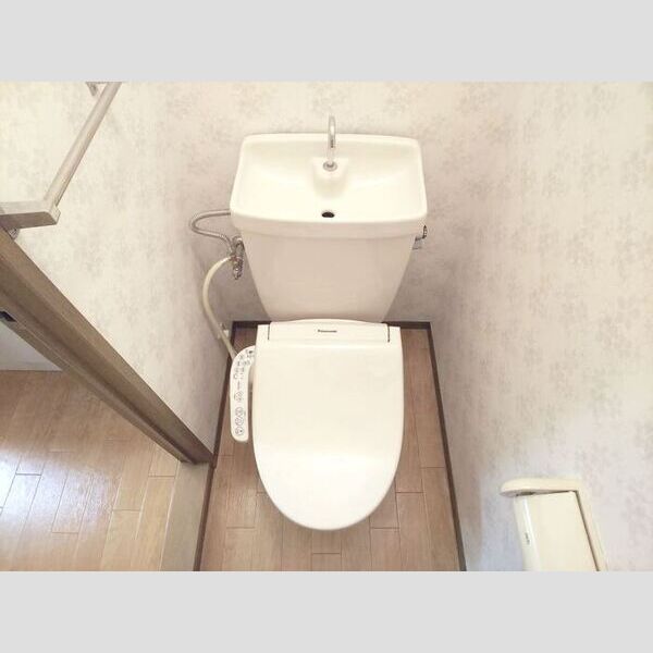 トイレ (温水洗浄暖房便座)