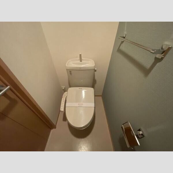 トイレ (温水洗浄暖房便座)