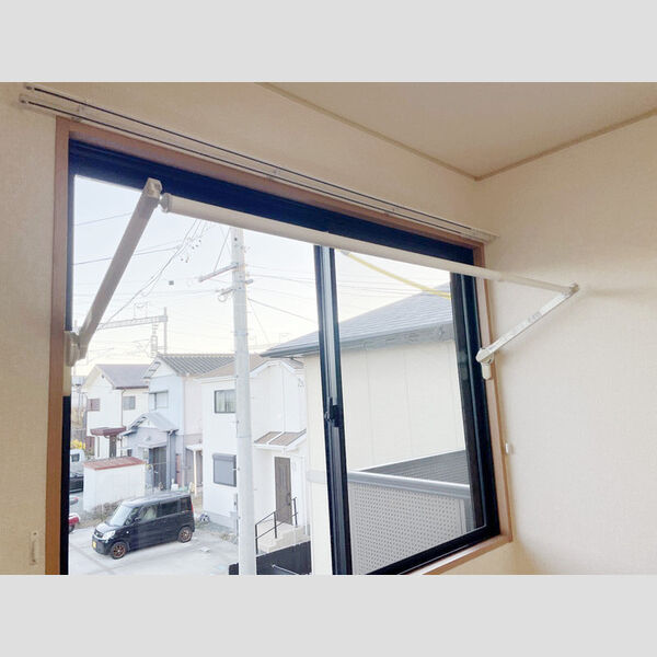 その他設備 (室内物干し)