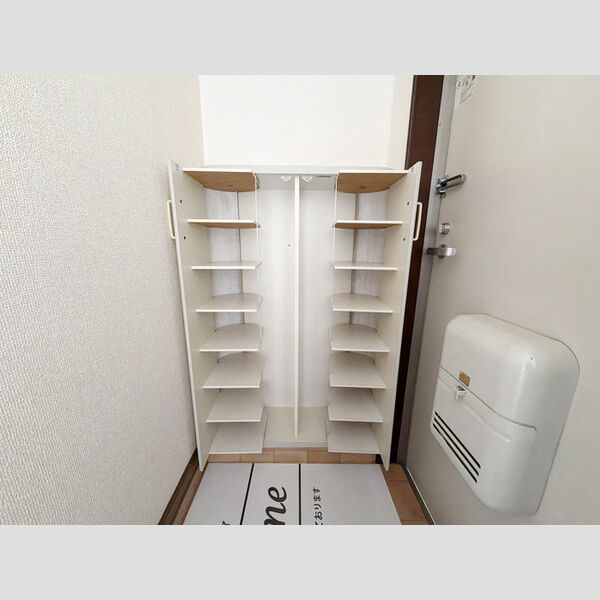 玄関 (玄関)
