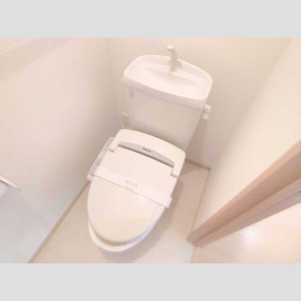 トイレ (温水洗浄暖房便座)