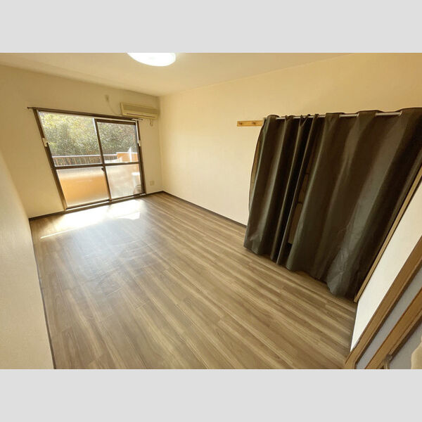 居室・リビング (洋室)