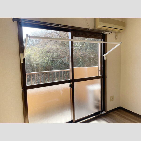 その他設備 (室内物干し)