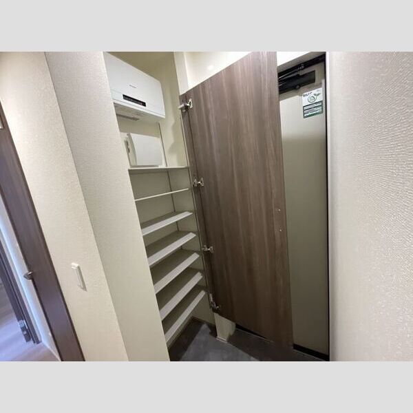 玄関 (玄関)