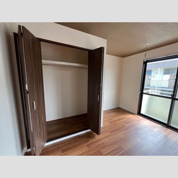 収納 (クローゼット)