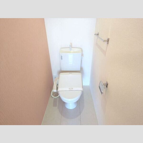 トイレ (温水洗浄暖房便座)