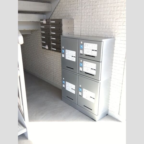 現地周辺 (宅配ボックス)