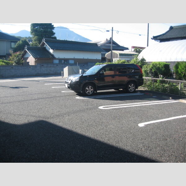 現地周辺 (駐車場2)