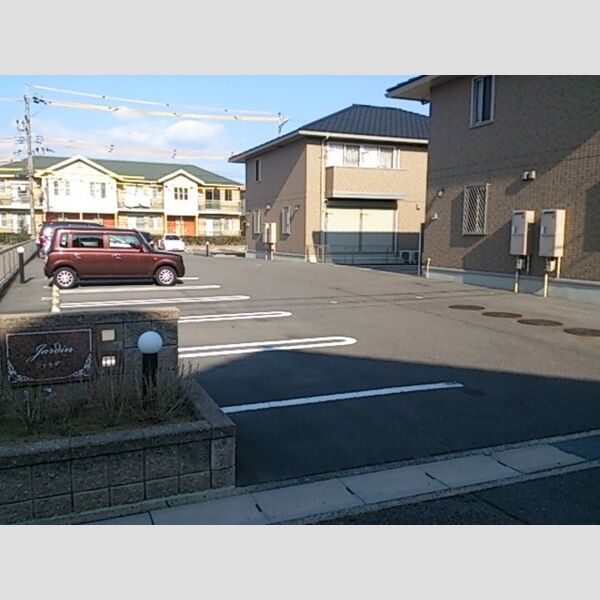 駐車場 (駐車場)