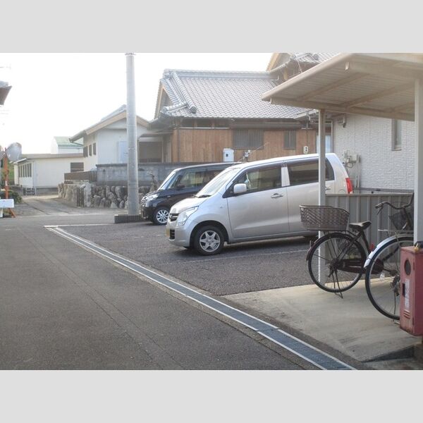 駐車場 (駐車場)