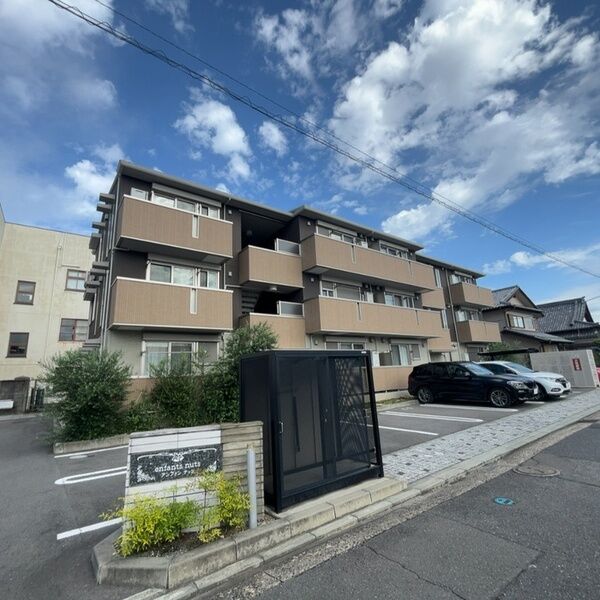 建物外観 (建物外観)