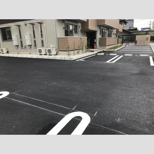 駐車場 (駐車場)