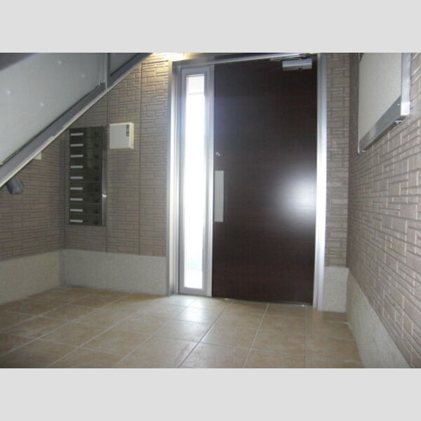 現地周辺 (エントランス)