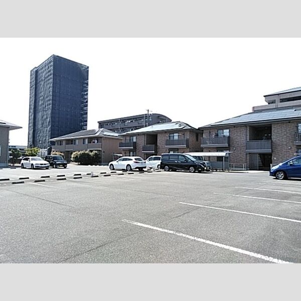 駐車場 (駐車場)