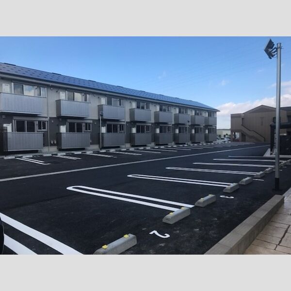 駐車場 (駐車場)