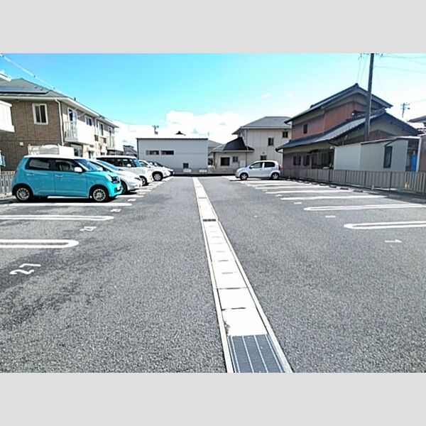 駐車場 (駐車場)