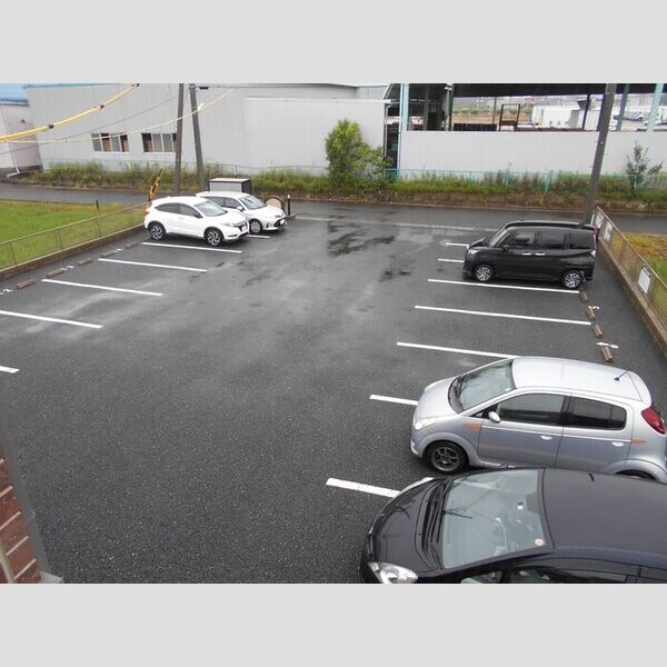 駐車場 (駐車場)