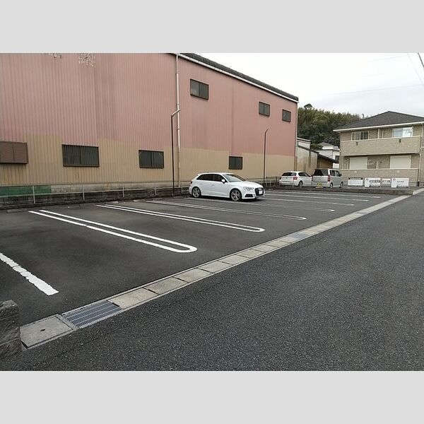 駐車場 (駐車場)