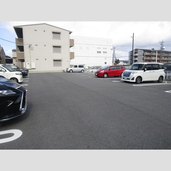 駐車場 (駐車場)