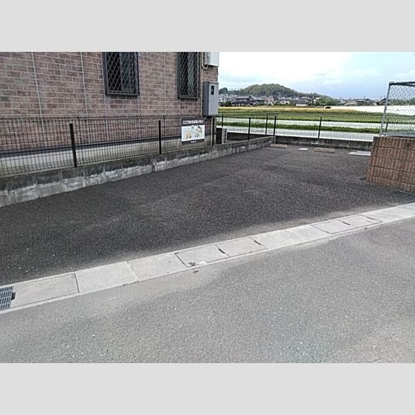 駐車場 (来客用駐車場)