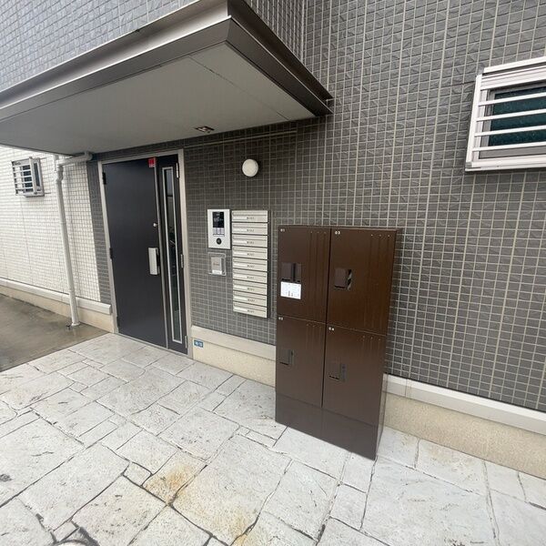 現地周辺 (宅配ボックス)