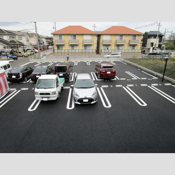 駐車場 (駐車場)