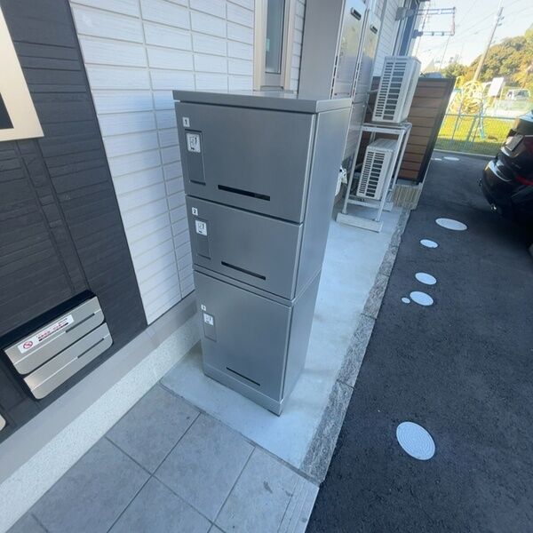 現地周辺 (宅配ボックス)