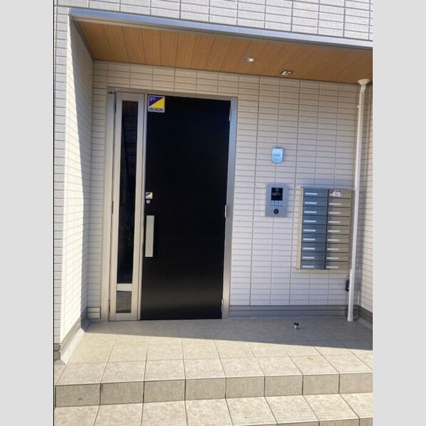 エントランス (エントランス)