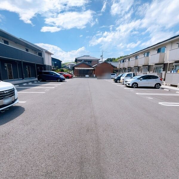 駐車場 (駐車場)