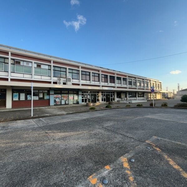 現地周辺 (関西本線JR四日市駅960メートル)