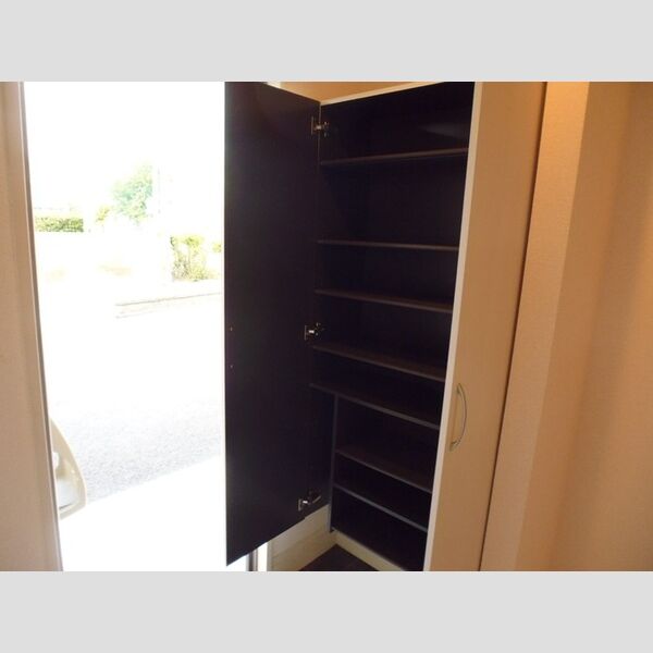 玄関 (シューズボックス)