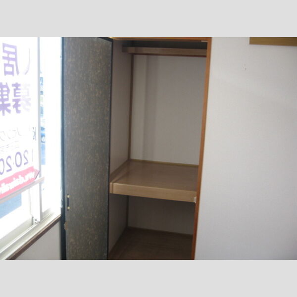 収納 (押入れ②)