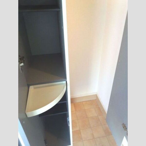 玄関 (シューズクローク)