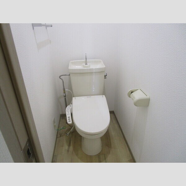 トイレ (トイレ(温水洗浄便座))