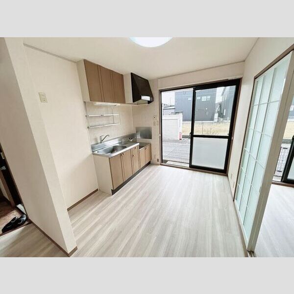 居室・リビング (ダイニングキッチン)